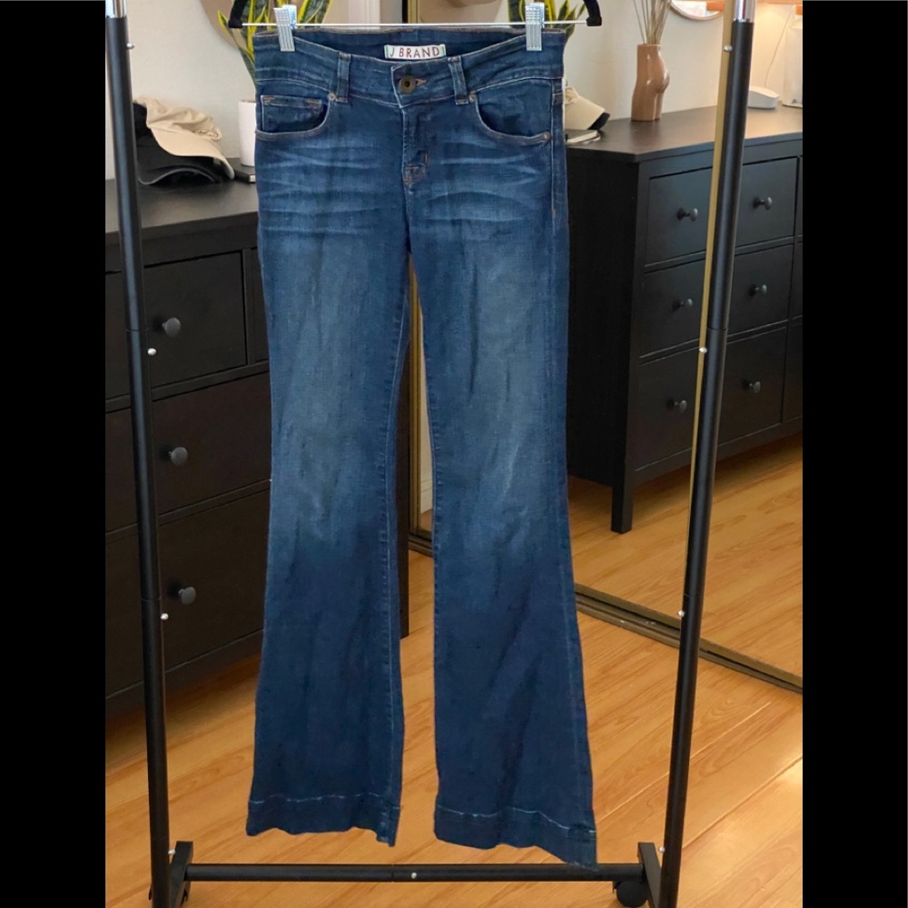 J BRAND Jeans
